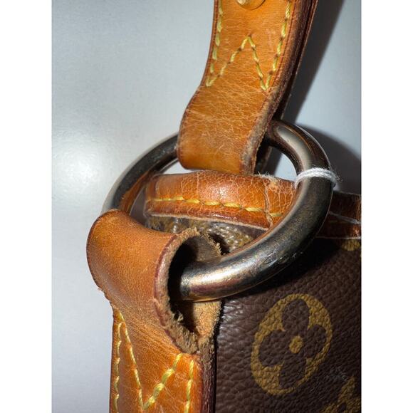 Louis Vuitton Delightful MM Monogram Canvas Tote - Picture 11 of 11